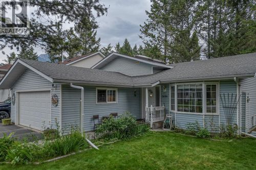 7496 Rivercrest Rd, Radium Hot Springs, BC, V0A1M0 | Card Image