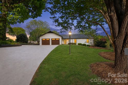 3730 Club House Dr Ne, Conover, NC, 28613-9456 | Card Image