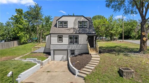 4848 Oakland Ave, Kansas City, KS, 66102-1751 | Card Image