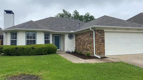 4817 Hara Ln, Sherman, TX, 75092-4046 | Card Image