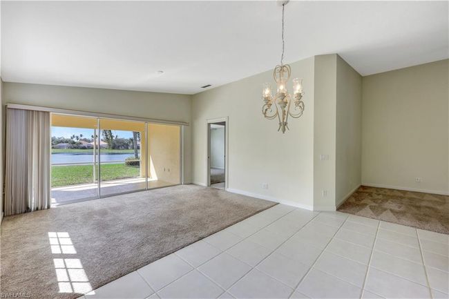 4255 Redonda Ln, Condo with 2 bedrooms, 2 bathrooms and 2 parking in NAPLES FL | Image 12