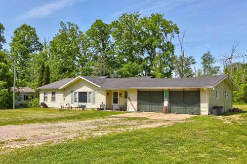 2080 S Sheridan Rd, Caro, MI, 48723-9626 | Card Image