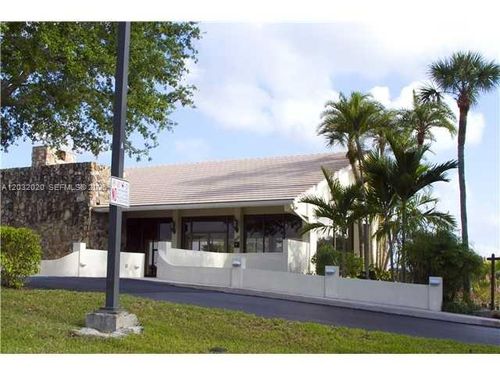 a4-7956 Camino Cir, Miami, FL, 33143-6705 | Card Image