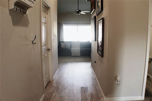 5613 Arlington River Dr, LAKELAND, FL, 33811-1899 | Card Image