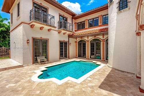 674 Ocean Blvd, Golden Beach, FL, 33160-2218 | Card Image