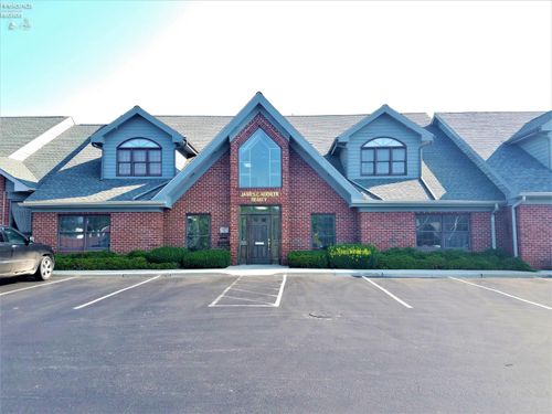 b-105-655 Fox Run Rd, Findlay, OH, 45840 | Card Image