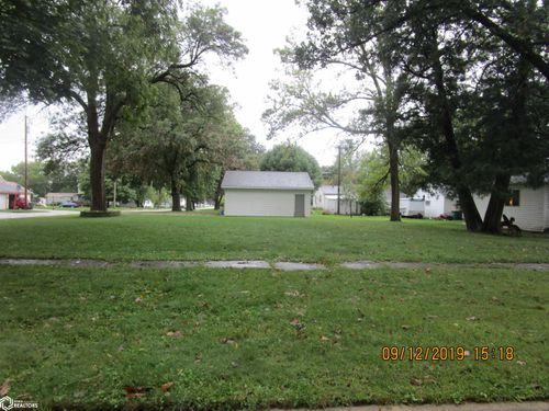 382 1st Ave Sw, Britt, IA, 50423-1503 | Card Image