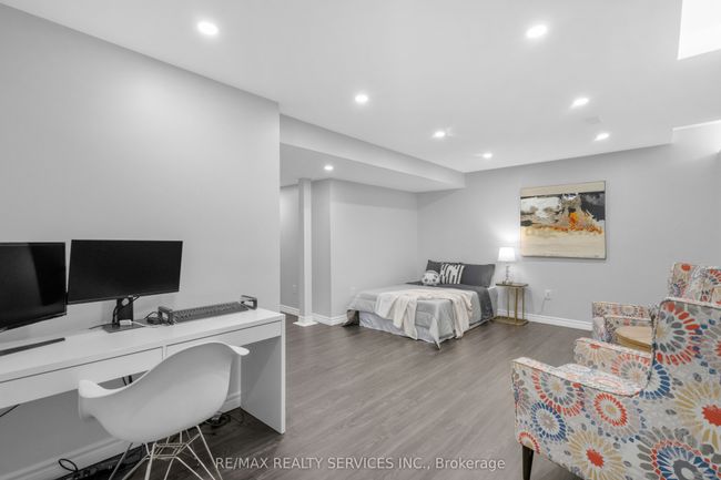 31 Sedgeway Hts, House attached with 3 bedrooms, 4 bathrooms and 3 parking in Vaughan ON | Image 45