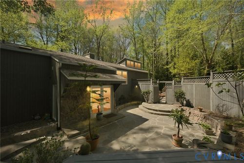 109 Holdsworth Rd, Williamsburg, VA, 23185-5551 | Card Image