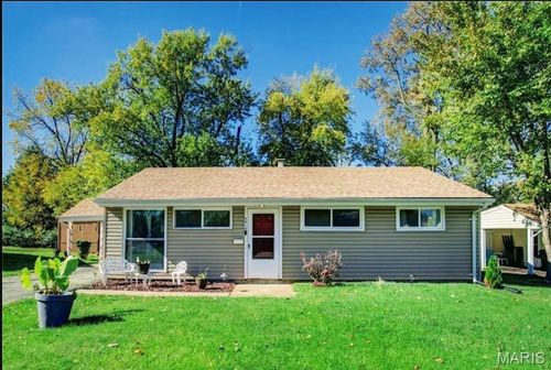 5519 Holborn Dr, Saint Louis, MO, 63121-1329 | Card Image