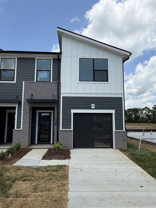 941 Tellico St, Gallatin, TN, 37066-6286 | Card Image
