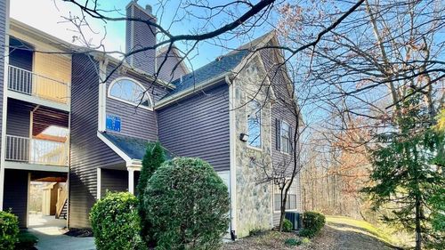 6 Ayres Ct, East Brunswick, NJ, 08816-1860 | Card Image