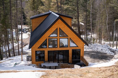 81 Balsam Chutes Rd, Port Sydney, ON, P0B1L0 | Card Image