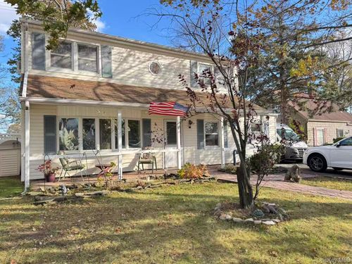 129 Spring Ln, Levittown, NY, 11756-2512 | Card Image