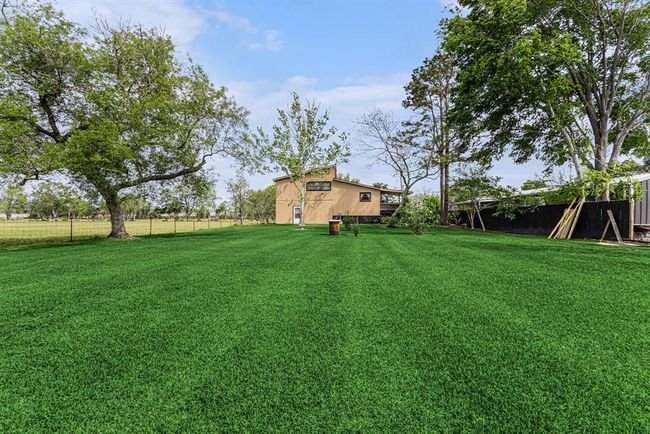 6302 Amie Ln, House other with 2 bedrooms, 2 bathrooms and 2 parking in Pearland TX | Image 9