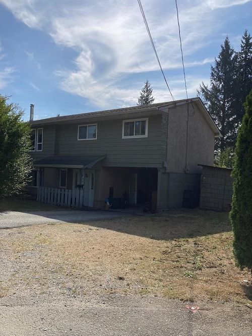 31864 Silverdale Avenue, House other with 4 bedrooms, 2 bathrooms and 4 parking in Mission BC | Card Image