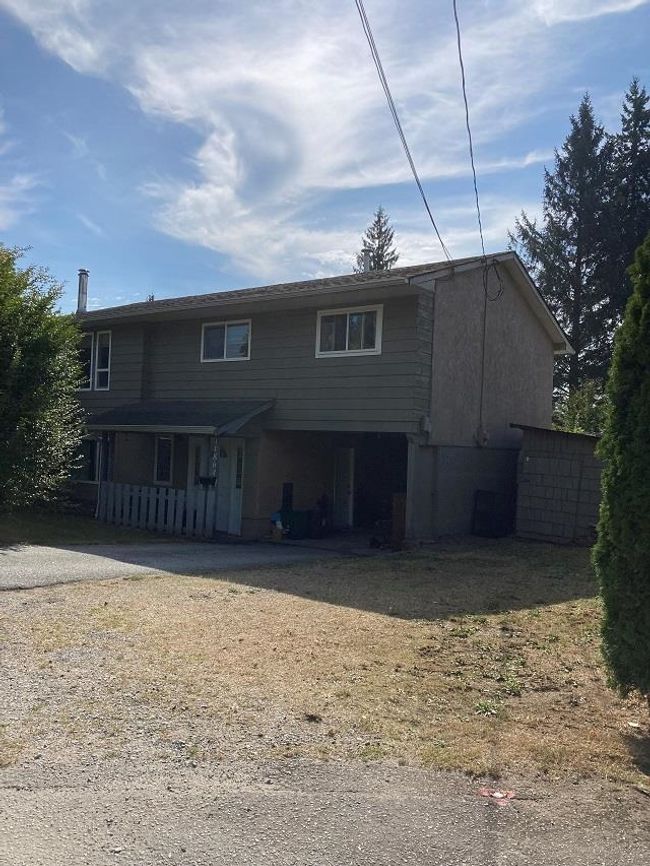 31864 Silverdale Avenue, House other with 4 bedrooms, 2 bathrooms and 4 parking in Mission BC | Image 1