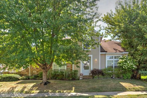 2 Kentucky Way, Freehold, NJ, 07728-4609 | Card Image