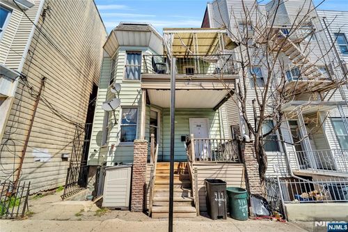 414 Monastery Pl, Union City, NJ, 07087-4408 | Card Image