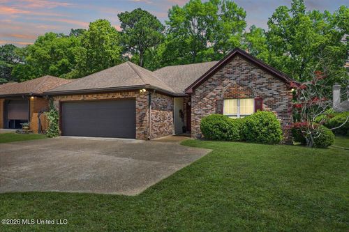 449 Bradford Dr, Brandon, MS, 39047-8017 | Card Image