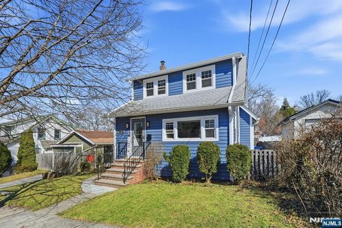 33 Beechwood Ave, Bogota, NJ, 07603-1607 | Card Image