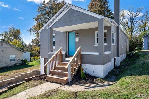 1243 Fairview Ave, Saint Louis, MO, 63130-1512 | Card Image