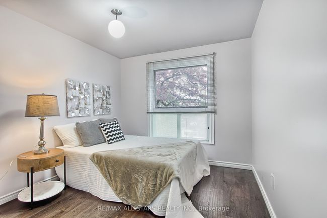 48 Archdekin Dr, House attached with 5 bedrooms, 3 bathrooms and 4 parking in Brampton ON | Image 25