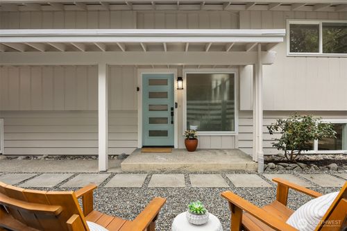 9280 Ne Lovgreen Rd, Bainbridge Island, WA, 98110-3340 | Card Image