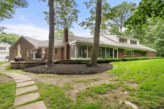 15 Mary Jane Cir, House other with 5 bedrooms, 5 bathrooms and 4 parking in Worcester MA | Image 38