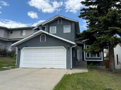 651 Macewan Drive Nw, Calgary, AB, T3K3R1 | Card Image