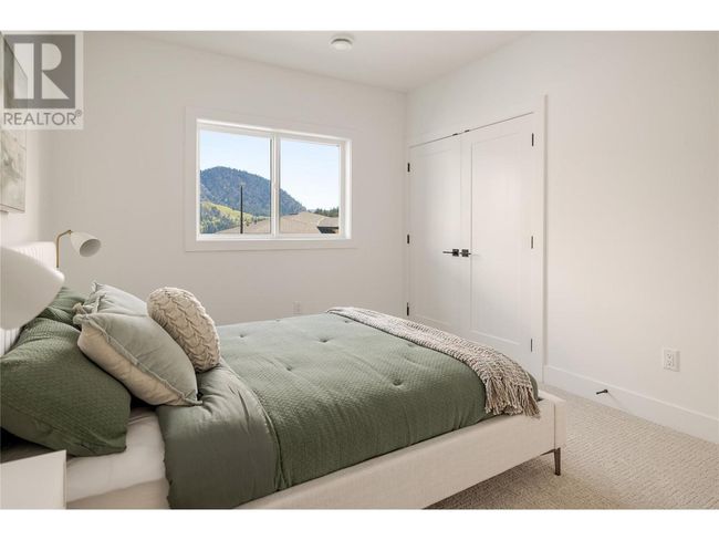 893 Loseth Dr, House other with 6 bedrooms, 4 bathrooms and 4 parking in Kelowna BC | Image 48