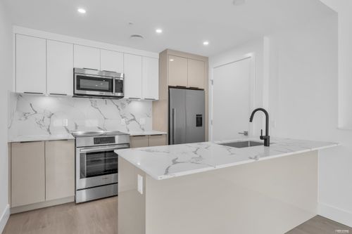 315-2250 E 1st Ave, Vancouver, BC, V5N | Card Image