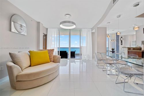 4205-17875 Collins Ave, Sunny Isles Beach, FL, 33160-2718 | Card Image