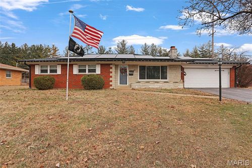 209 Southgate Dr, Belleville, IL, 62223-4322 | Card Image