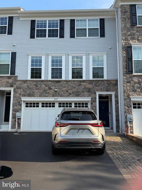 25119 Hickory Ln, LANGHORNE, PA, 19047-4702 | Card Image