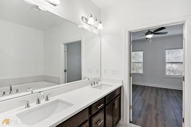 825 Angora Aly, Townhouse with 3 bedrooms, 4 bathrooms and null parking in Scottdale GA | Image 20