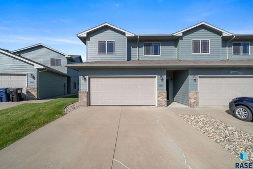 2813 S Purdue Ave Avenue, Sioux Falls, SD, 57106 | Card Image