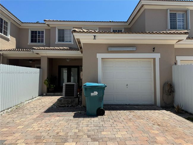 14263 Sw 272nd Ln, Townhouse with 2 bedrooms, 2 bathrooms and null parking in Homestead FL | Image 2