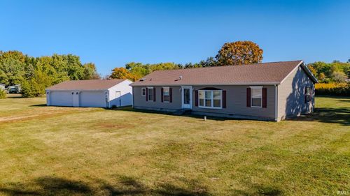 7825 S 100 E, La Fontaine, IN, 46940-8926 | Card Image