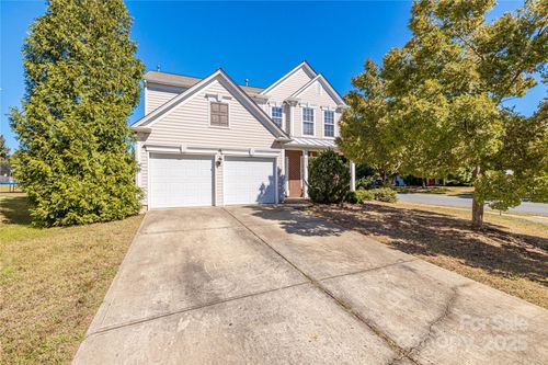 2802 Azalea Hills Dr, Charlotte, NC, 28262-2426 | Card Image