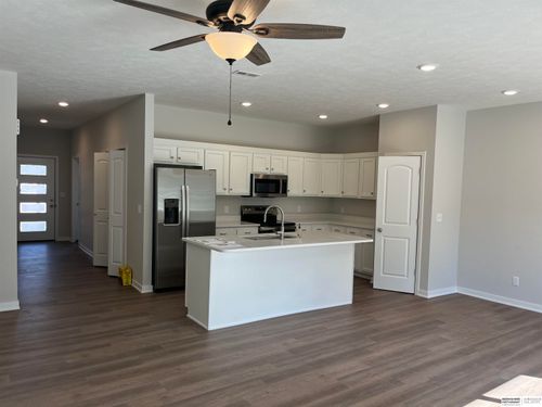 1661 Northland Dr, David City, NE, 68632-3000 | Card Image