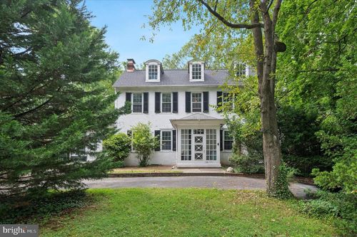 212 W 24th St, CHESTER, PA, 19013-4940 | Card Image