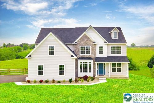 2-4450 Maple St, Schnecksville, PA, 18078-2912 | Card Image