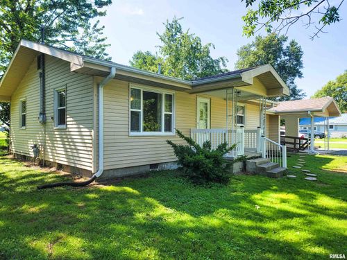 325 Campbell Ave, Flora, IL, 62839-1279 | Card Image