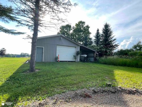 6241 Oliver Rd, Fostoria, MI, 48435-9699 | Card Image