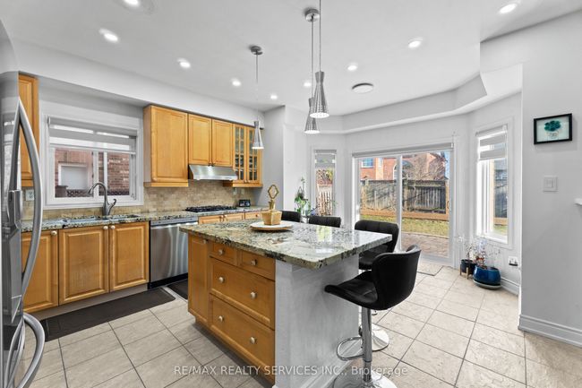 57 Lafayette Blvd, House other with 5 bedrooms, 3 bathrooms and 2 parking in Whitby ON | Image 17