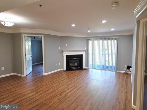 apt-5204-13800 Farnsworth Ln, UPPER MARLBORO, MD, 20772-5803 | Card Image
