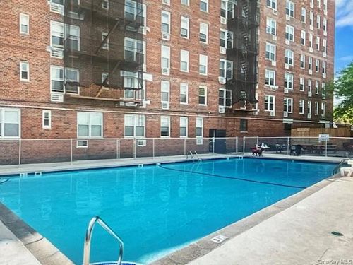 608-4601 39th Ave, Sunnyside, NY, 11104-1435 | Card Image