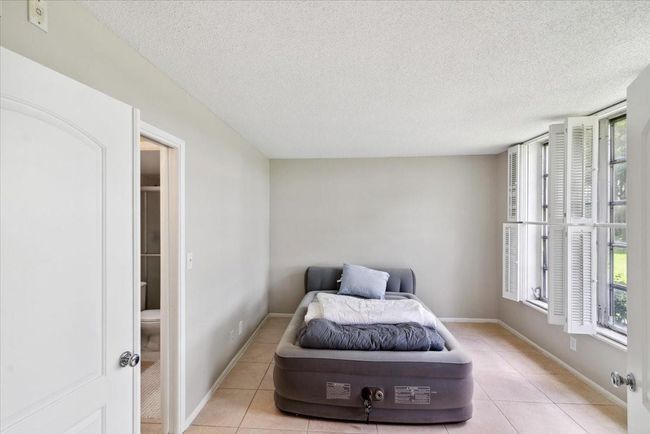 APT-102 - 3080 N Course Dr, Condo with 2 bedrooms, 2 bathrooms and null parking in Pompano Beach FL | Image 12