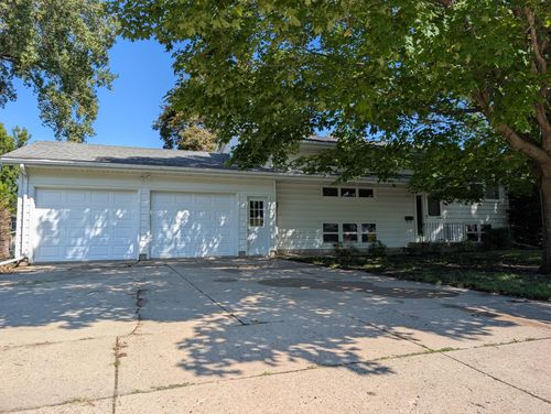 612 7th Ave Sw, Waseca, MN, 56093-2014 | Card Image